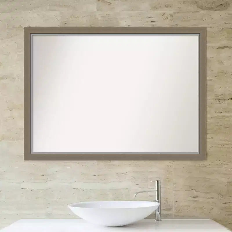 Specchio da parete rettangolare per bagno 104 x 76 cm con cornice stretta marrone