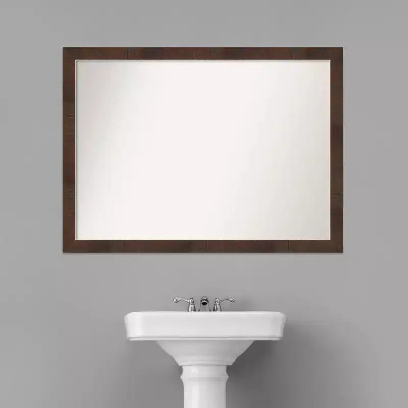 Specchio da parete rettangolare per bagno da 41" x 30" con cornice stretta marrone