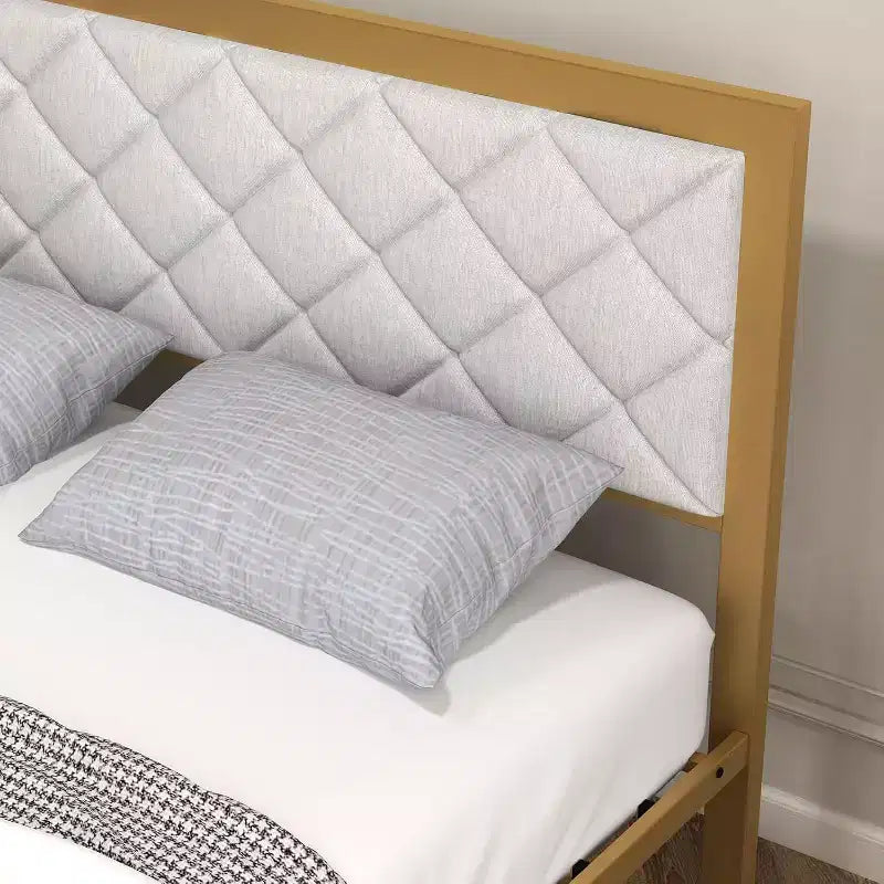 Struttura Letto in Velluto con Testiera Trapuntata e Contenitore Sottopiano
