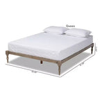 Struttura letto a piattaforma in legno con gambe tornite