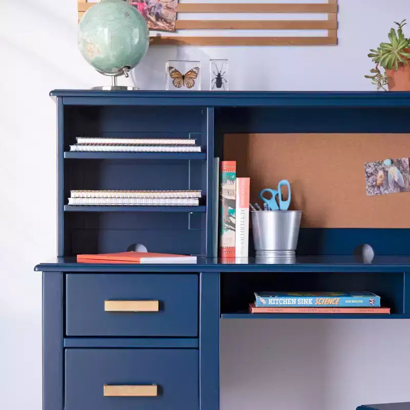 Set Scrivania e Sedia per Bambini con Credenza – Tavolo da Studio in Legno con Cassetti e Ripiani Contenitori